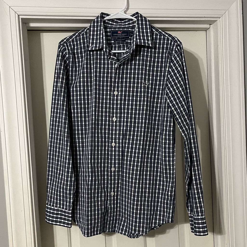 Vineyard Vines Button Down!